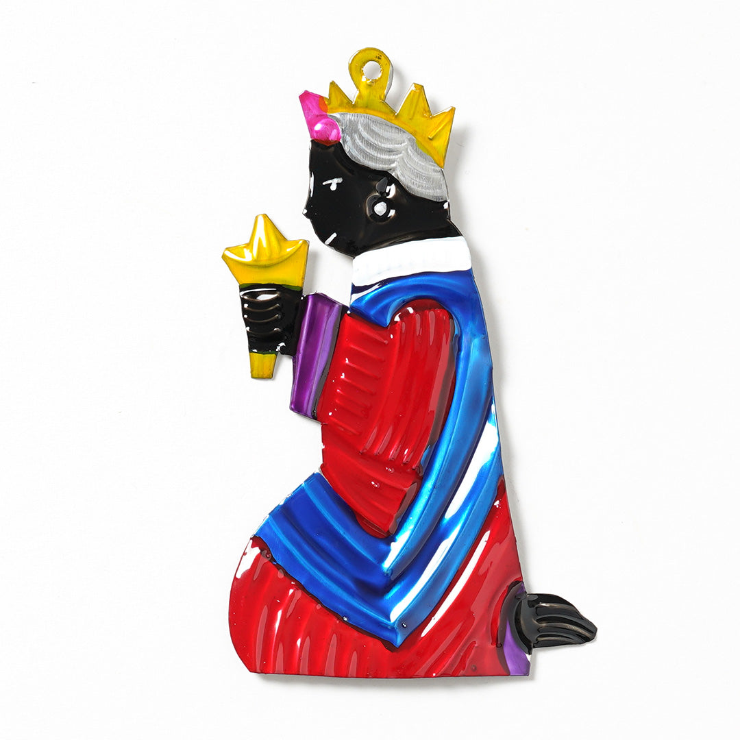 Handmade Tin Decoration - King 1
