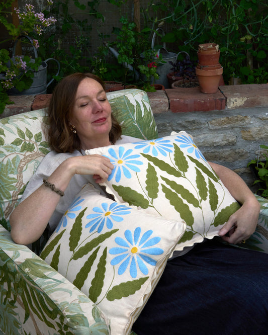Summer Daisy Blue -  Otomi hand embroidered
