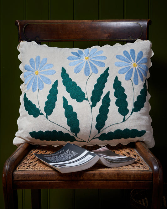 Witer Daisy Blue -  Otomi hand embroidered