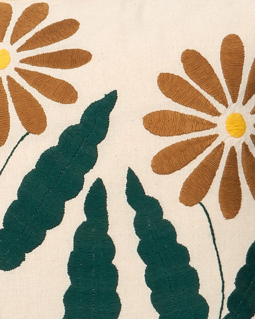 Witer Daisy Gold -  Otomi hand embroidered